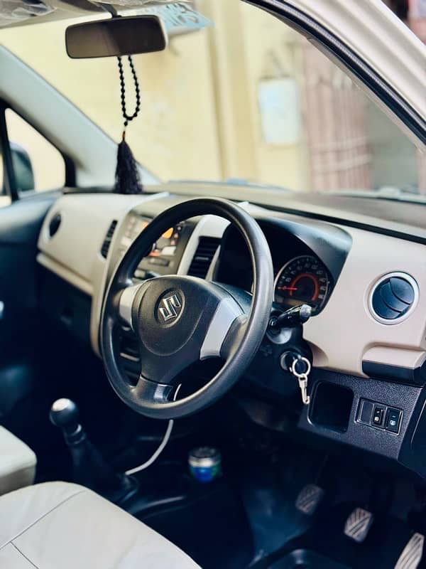 Suzuki Wagon R 2019 11