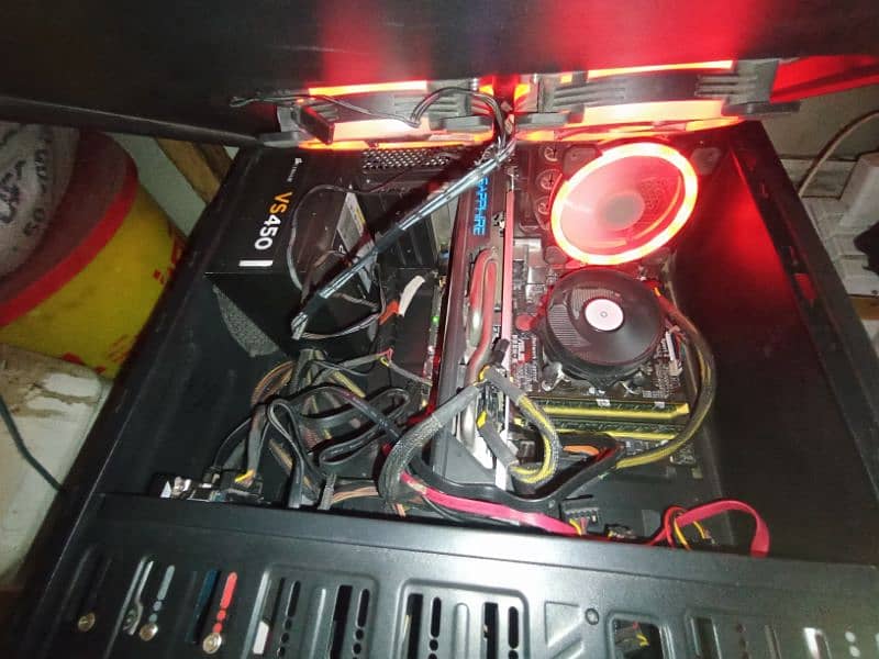 i7 4790+B85M-E+16gb Ram+300gbSSD+2TB+4TBHDD+Rx570 4gb+VS450w gaming 6