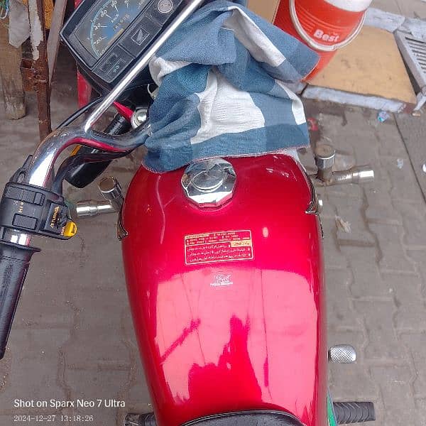 Honda CD 70 2017 in lush condition only Contact serious buyers 0