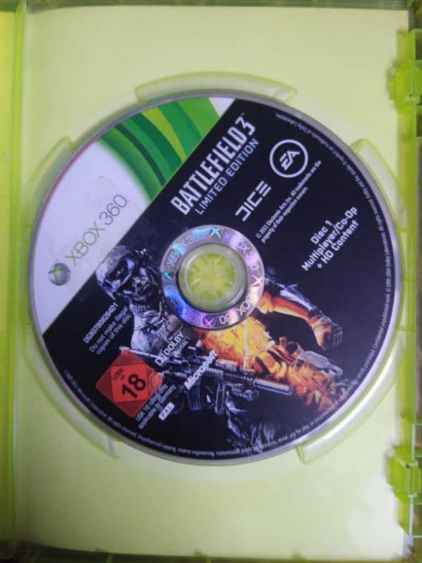 XBOX dvd/cd. . . battery charger. . . 5