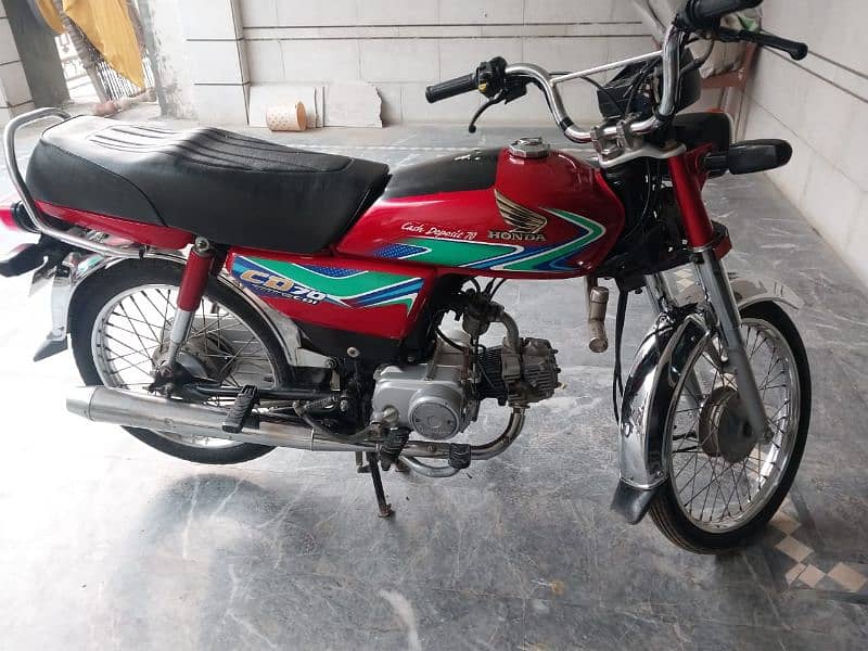 Honda cd 70 urgent for sale 18 model lush condition 03013049561 0