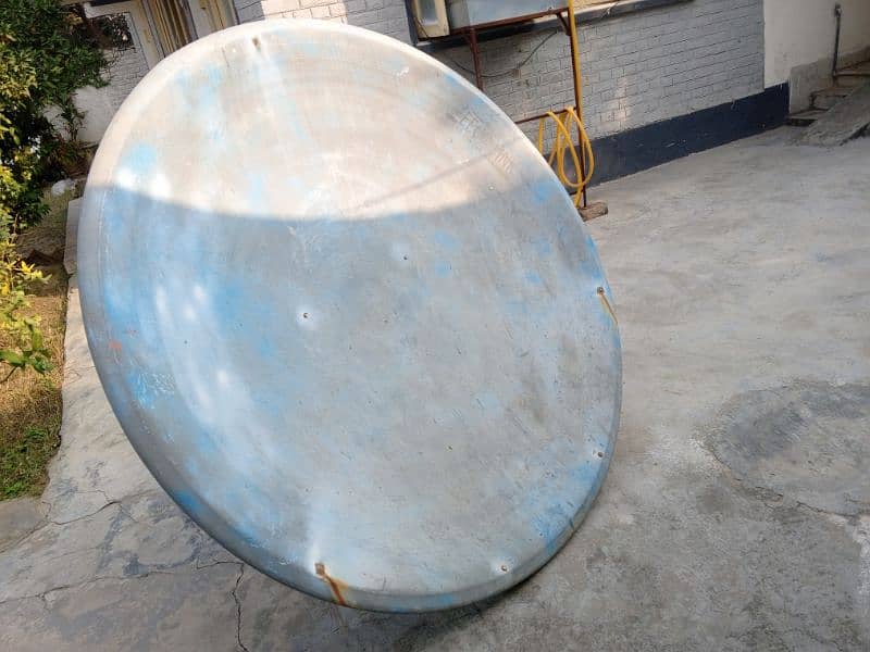 5.5 foot Dish Antenna High Quality 1