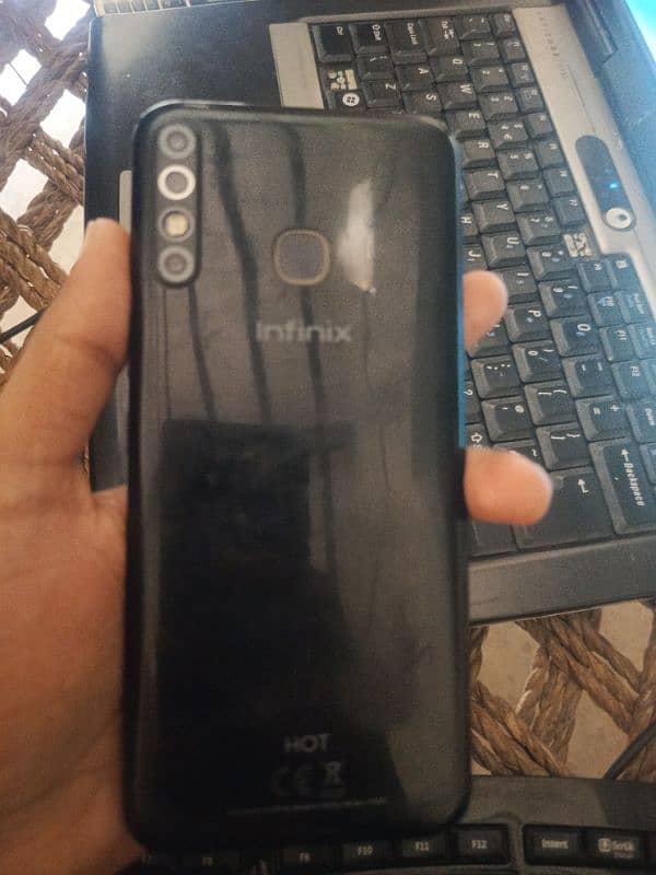 Infinix hot 8 1