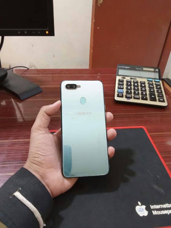 Oppo F9 pro 6 / 64 10