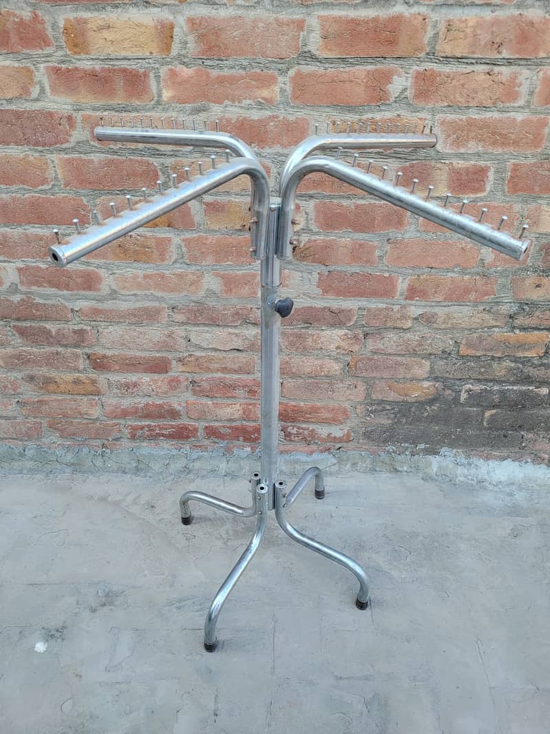 Umbrella Clothes Stand - Boutique Clothing Stand 1