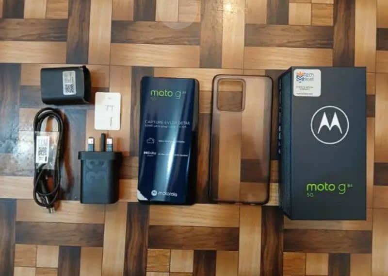 Moto G84 5G 12+12 ram 256gb android 14 full box pta official aprovad 1