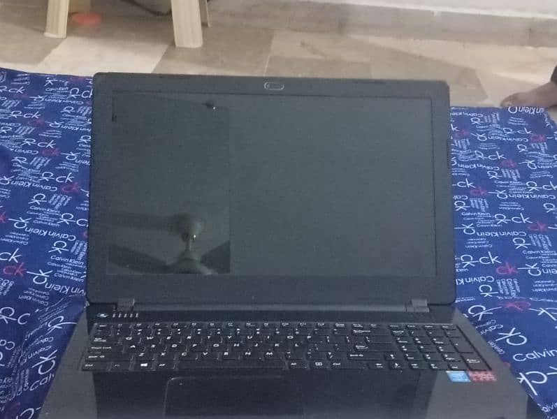 plaid book laptop intel core i3 4th gen 4gb ddr3 300gb hdd 0