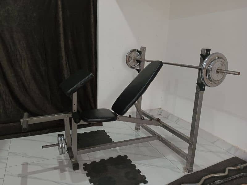 ADJUSTABLE BENCH WITH BENCH PRESS 3