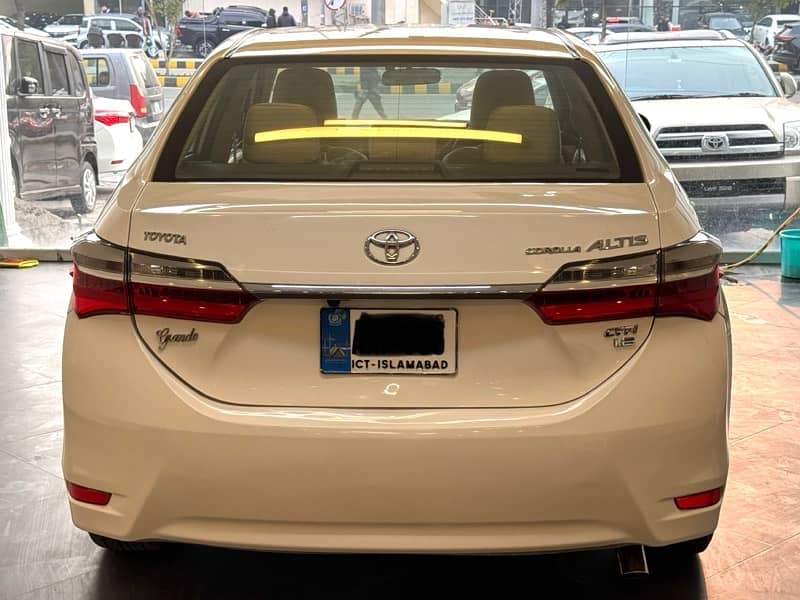 Toyota Corolla Altis Grande 2020 3