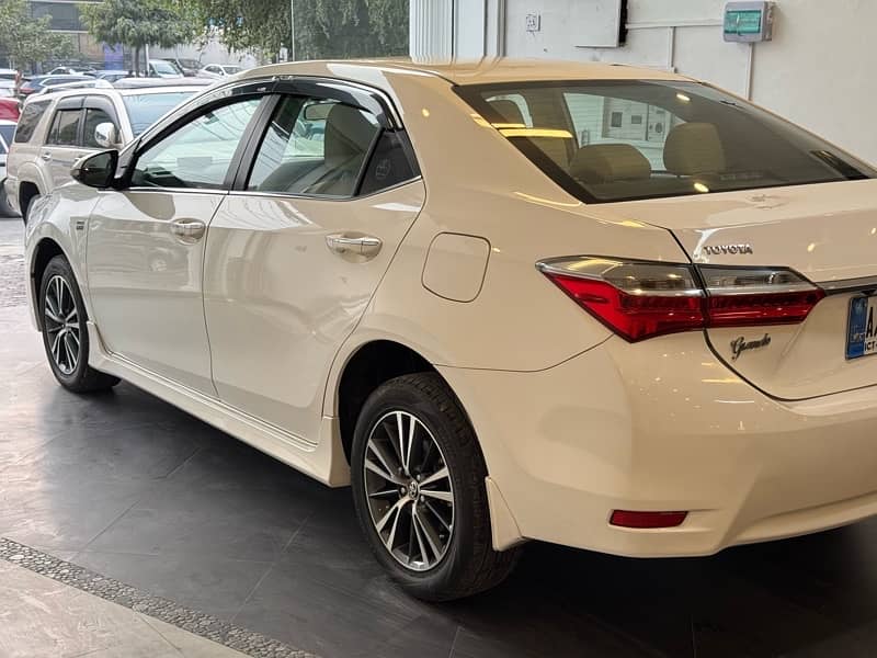 Toyota Corolla Altis Grande 2020 11