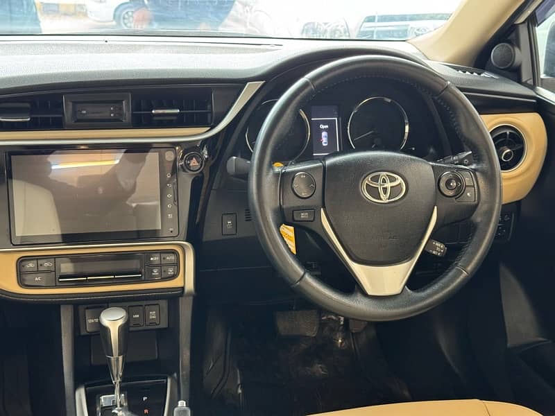 Toyota Corolla Altis Grande 2020 18