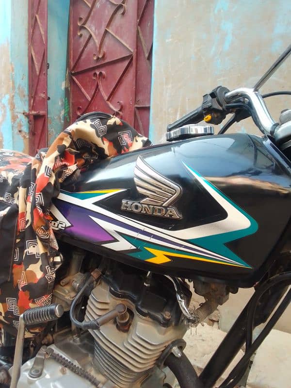 Honda 125 2020 ka 10 mahina Karachi no 3