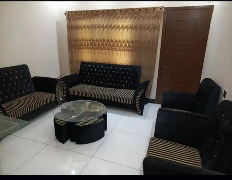 7 seater sofa with table 0