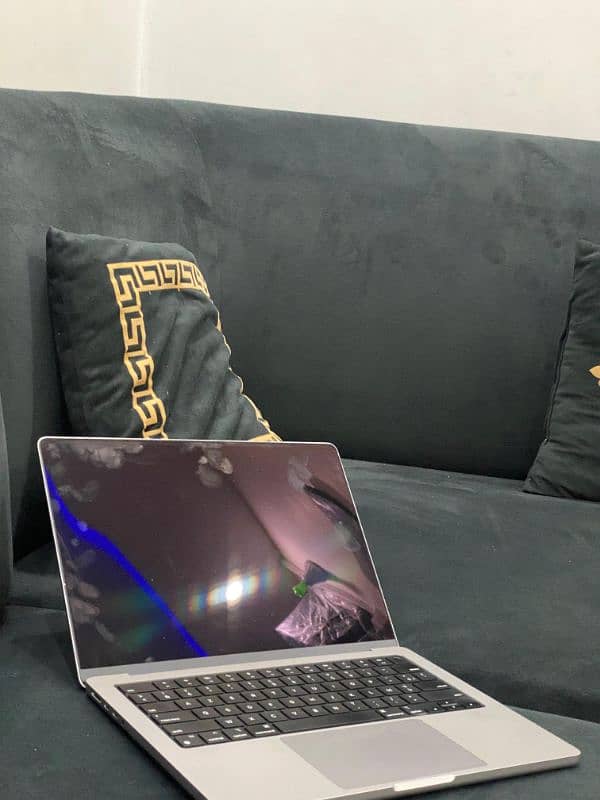 Macbook Pro 2021 M1 Pro Chip 14”inch 16Gb Ram 1TB SSD 1