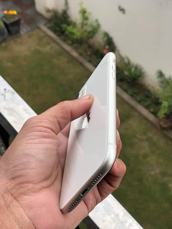 iPhone 11 64gb non PTA factory 1