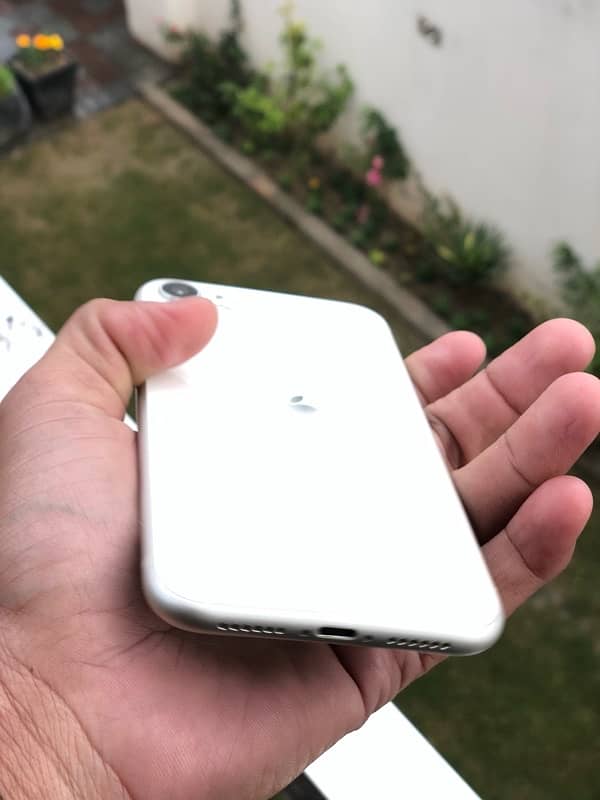 iPhone 11 64gb non PTA factory 4