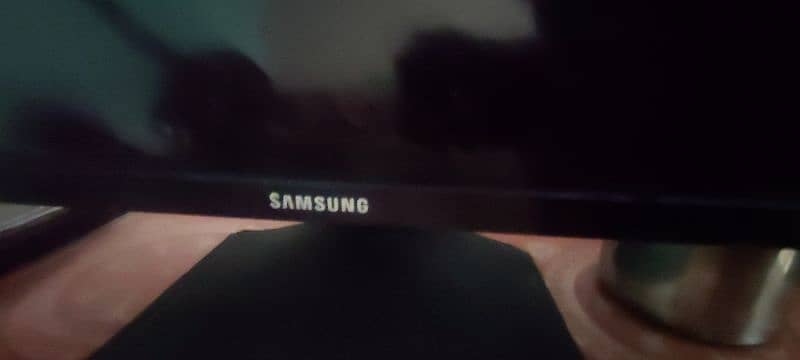 SAMSUNG LCD USED BUT NO FAULT 3