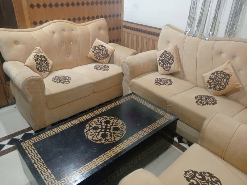 sofa set ,3 seater ,2 seater ,1 seater with table. 2