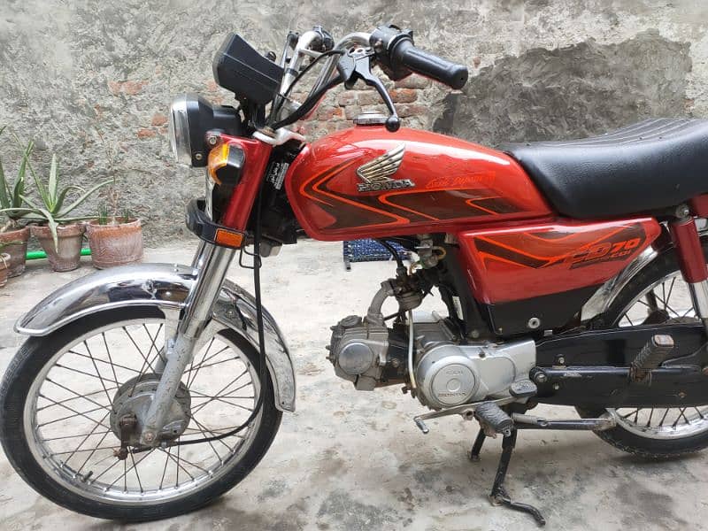 Honda 70 Model 2018 0