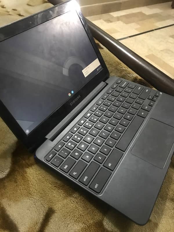 chromebook(laptop) 1