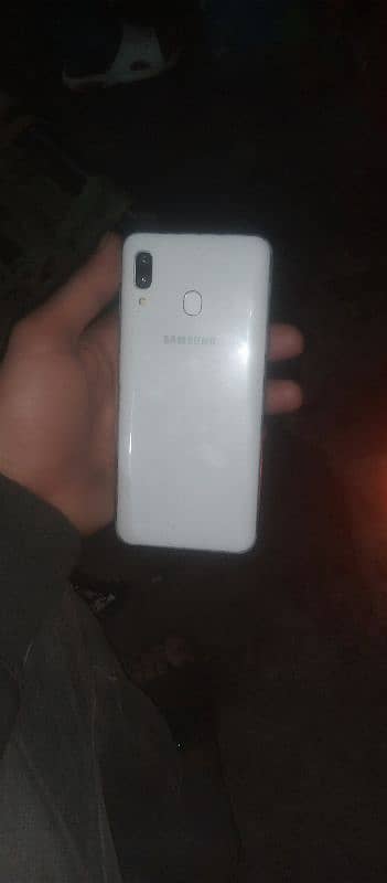 galaxy A30 4.64 1