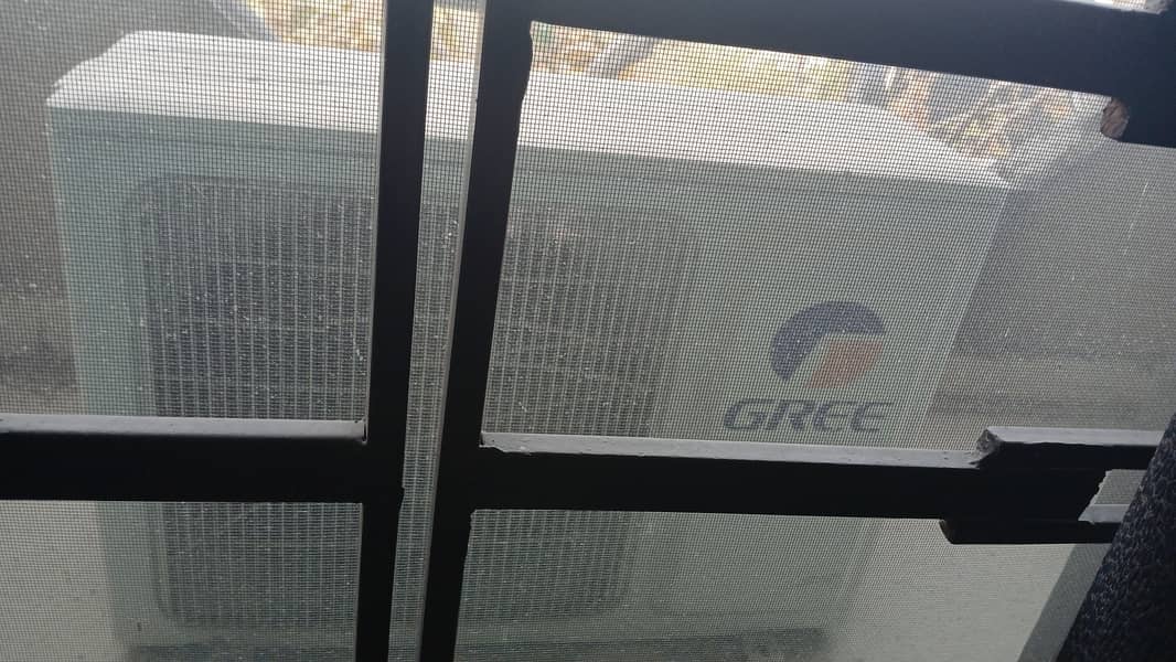 Gree 1.5 ton beautiful AC 3