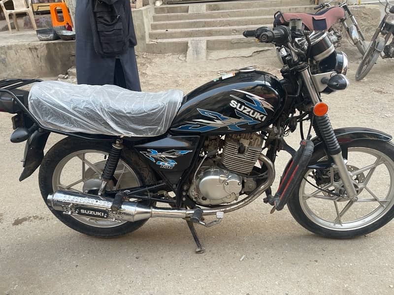 suzuki Gs150 SE model 21 3