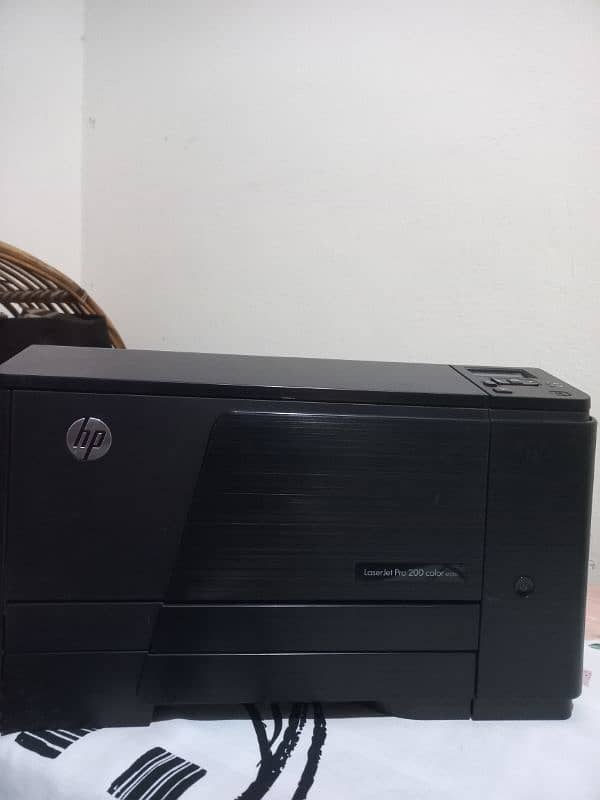 HP LaserJet Pro 200 color M251n printer 0