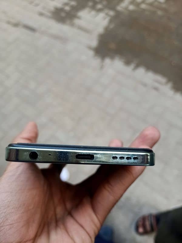 Infinix Hot 40i 1