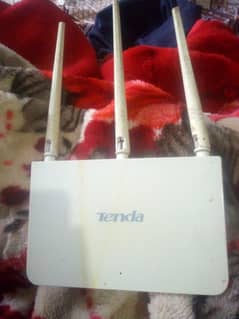 tenda router