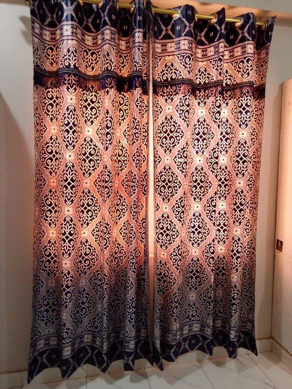 curtains 2 mnth used 0