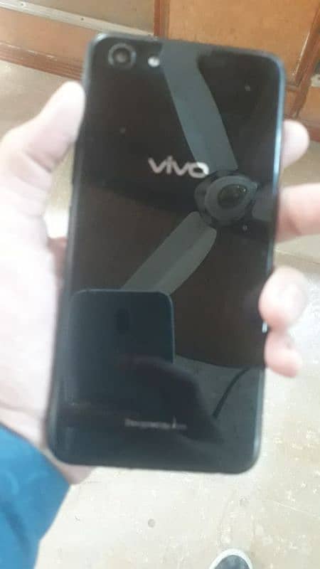 vivo y83   6 Ram 128 Rom 4