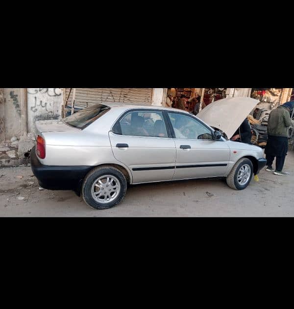 Suzuki Baleno 2001 6