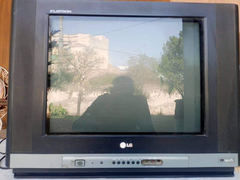 LG tv (original) 2