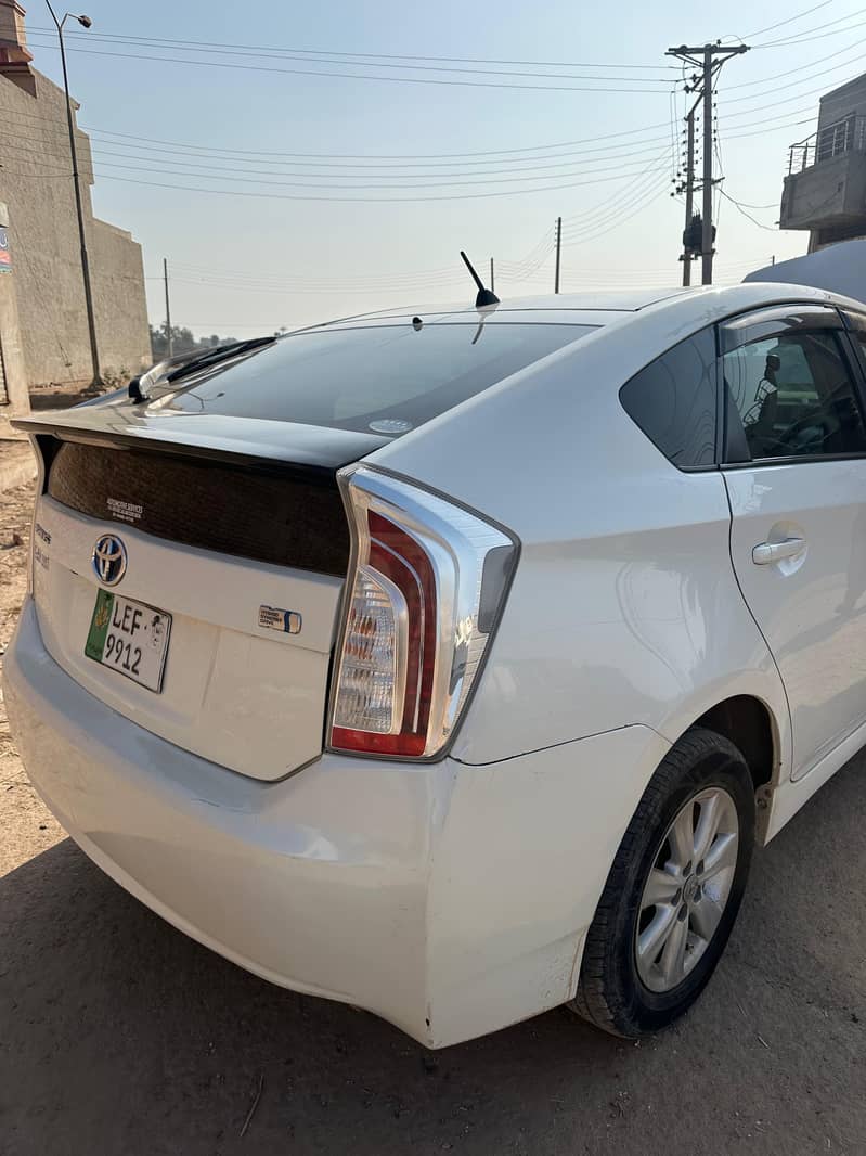 Toyota Prius 2012 5