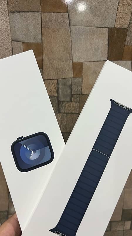 Apple Watch Series 9 45mm Complete Box 4