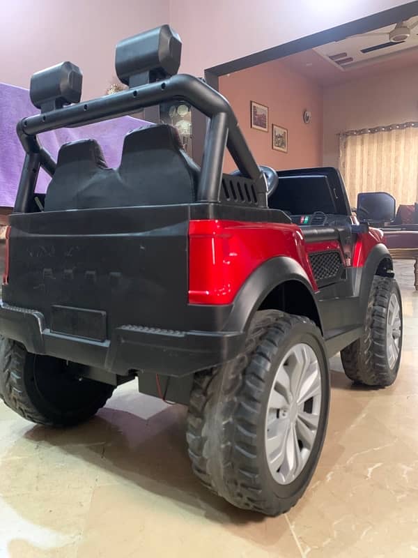 Kids car  4x4 Jeep 1