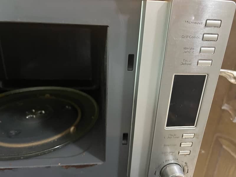 Microwave Oven Homeage 3 Years Old Only 14000 3