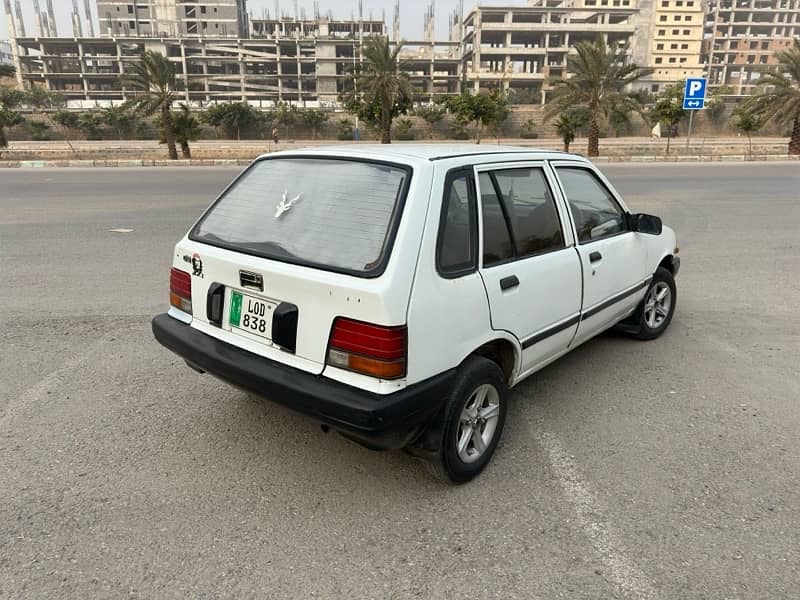 Suzuki Swift 1990 3