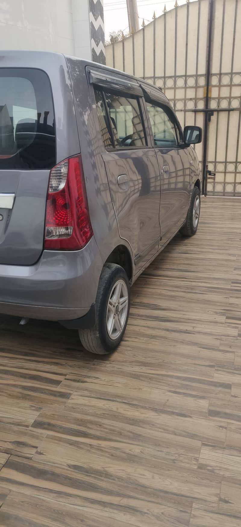 Suzuki Wagon R VxL 2017 good condition 0