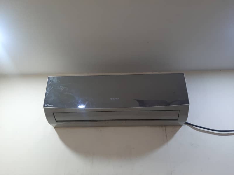 Inverter AC Gree heat and cool option 1