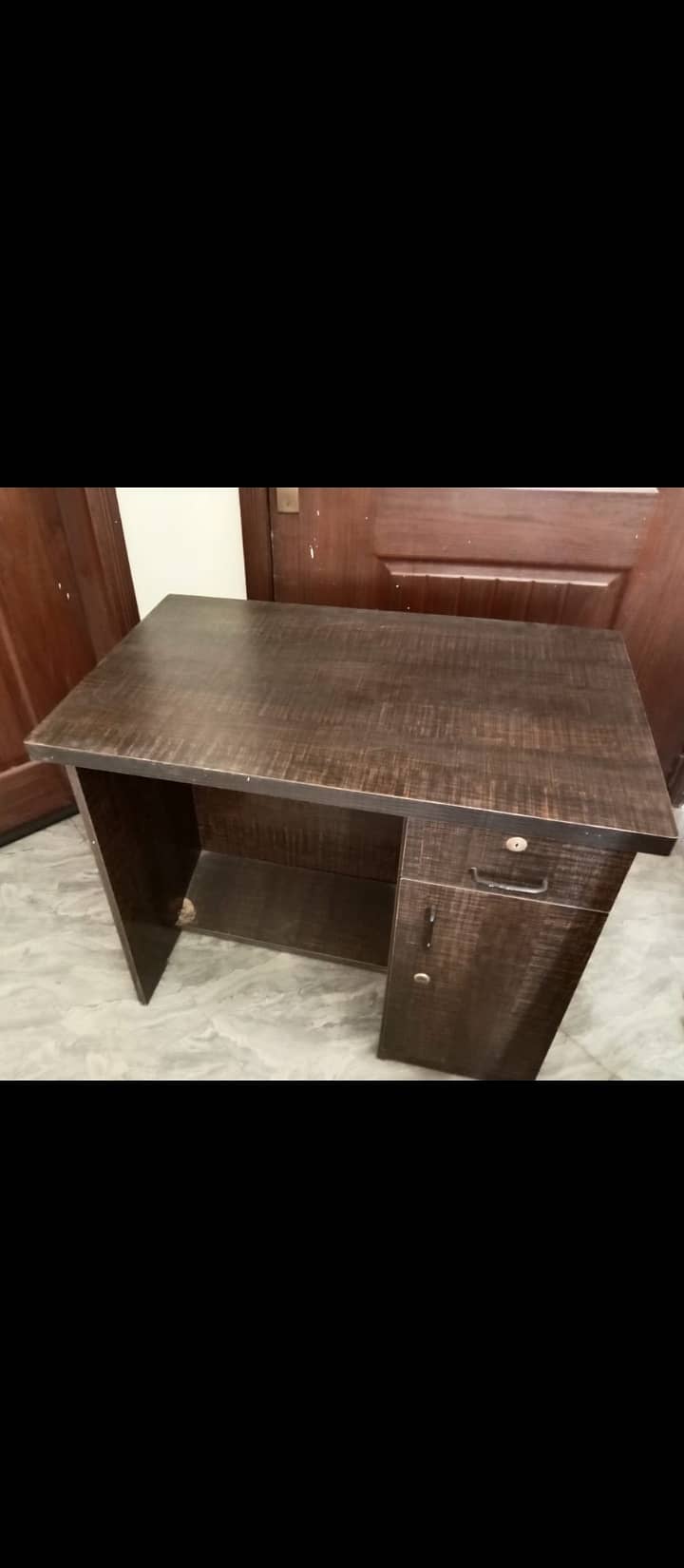 Table good condition 0