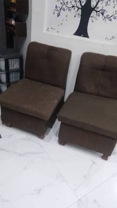 Sofa set 4 seater (Urgent sale)