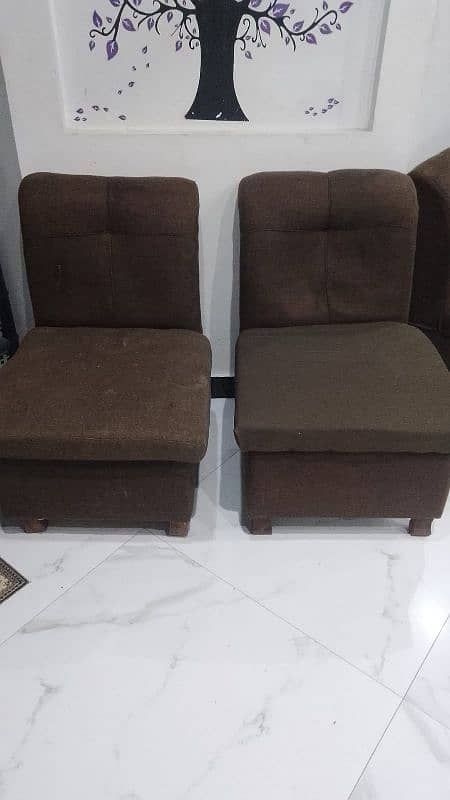 Sofa set 4 seater (Urgent sale) 3