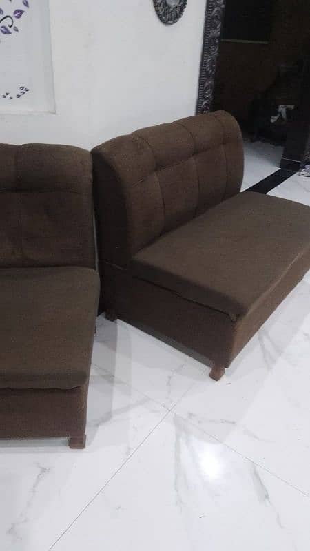 Sofa set 4 seater (Urgent sale) 6