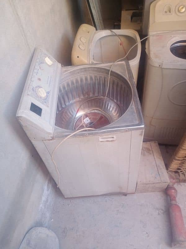 Haier and lohay body washing machine available 3