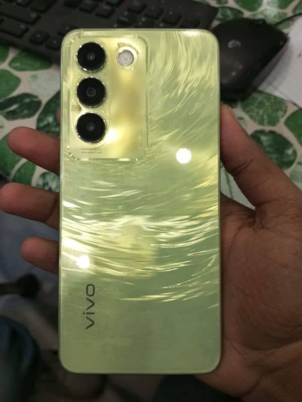 vivo y100 0