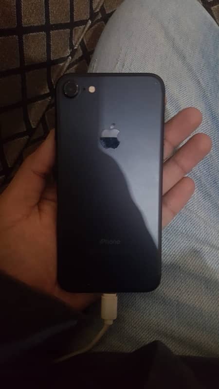 i phone 7 non pta seld pak 10 by 9.5 condition 1