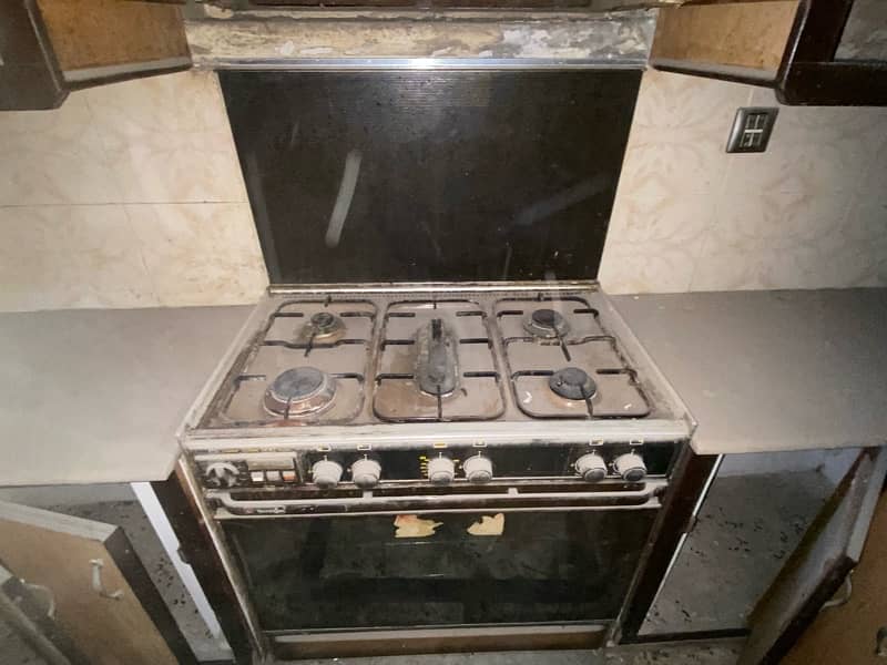 stove with oven 0