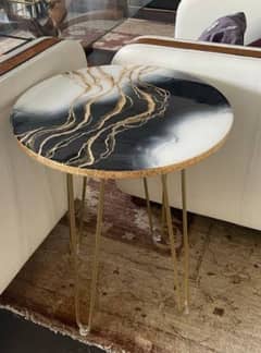 Resin customise  Table 18 inches